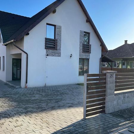 Fenyo Apartman House I Odorheiu Secuiesc Exterior photo